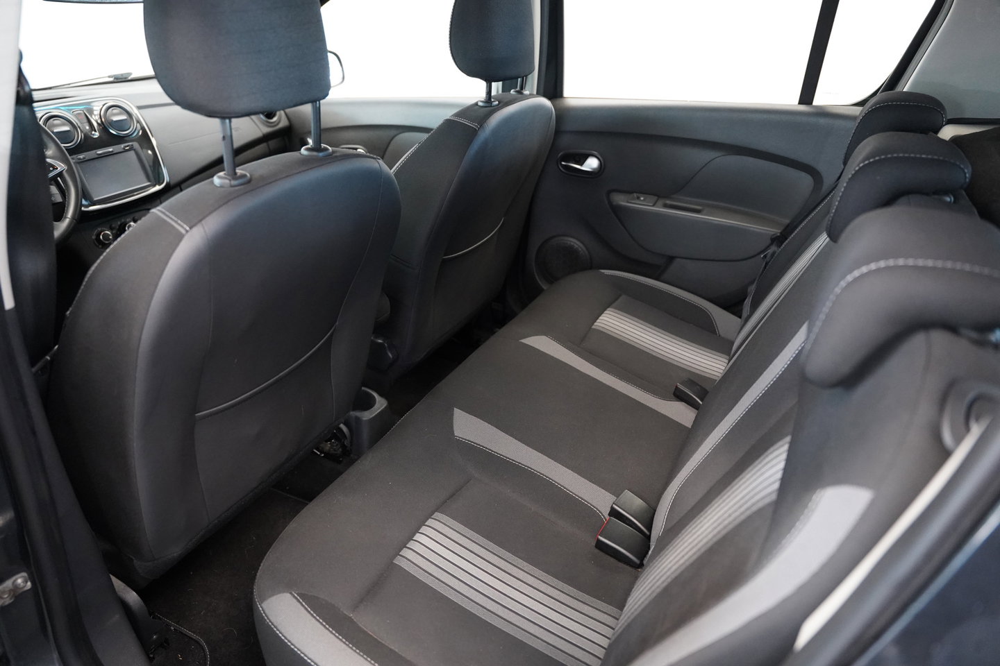 Dacia Sandero Stepway 0.9 TCe SL Automaat Achteruitrijcamera ALL Season Banden