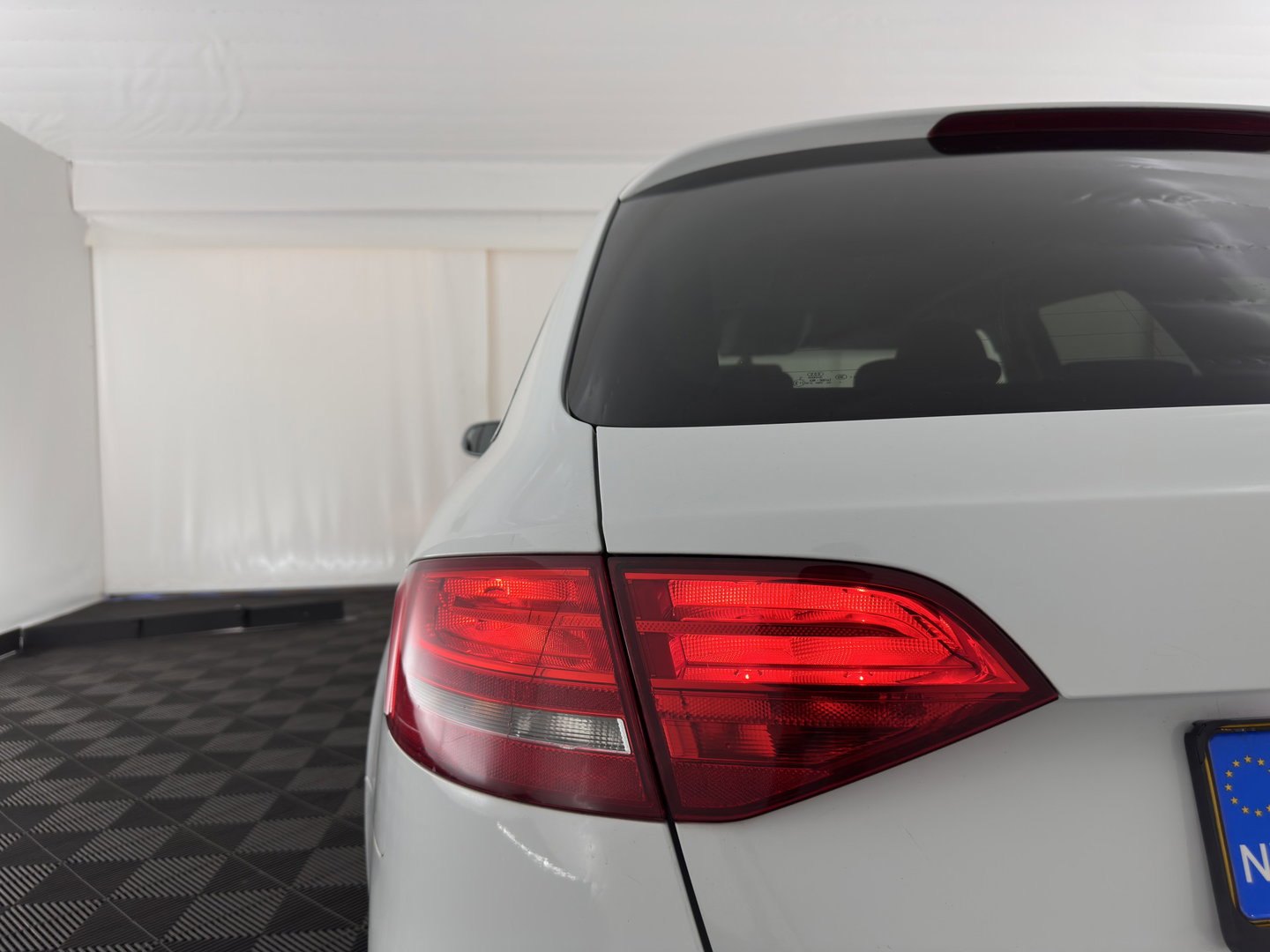 Audi A4 Avant 2.0 TDIe Pro Line Business *NAVI-FULLMAP | ECC | CRUISE | PRIVACY-GLASS | 18''ALU | TOWBAR*