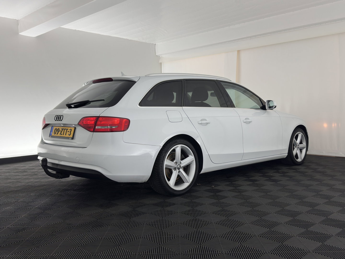 Audi A4 Avant 2.0 TDIe Pro Line Business *NAVI-FULLMAP | ECC | CRUISE | PRIVACY-GLASS | 18''ALU | TOWBAR*