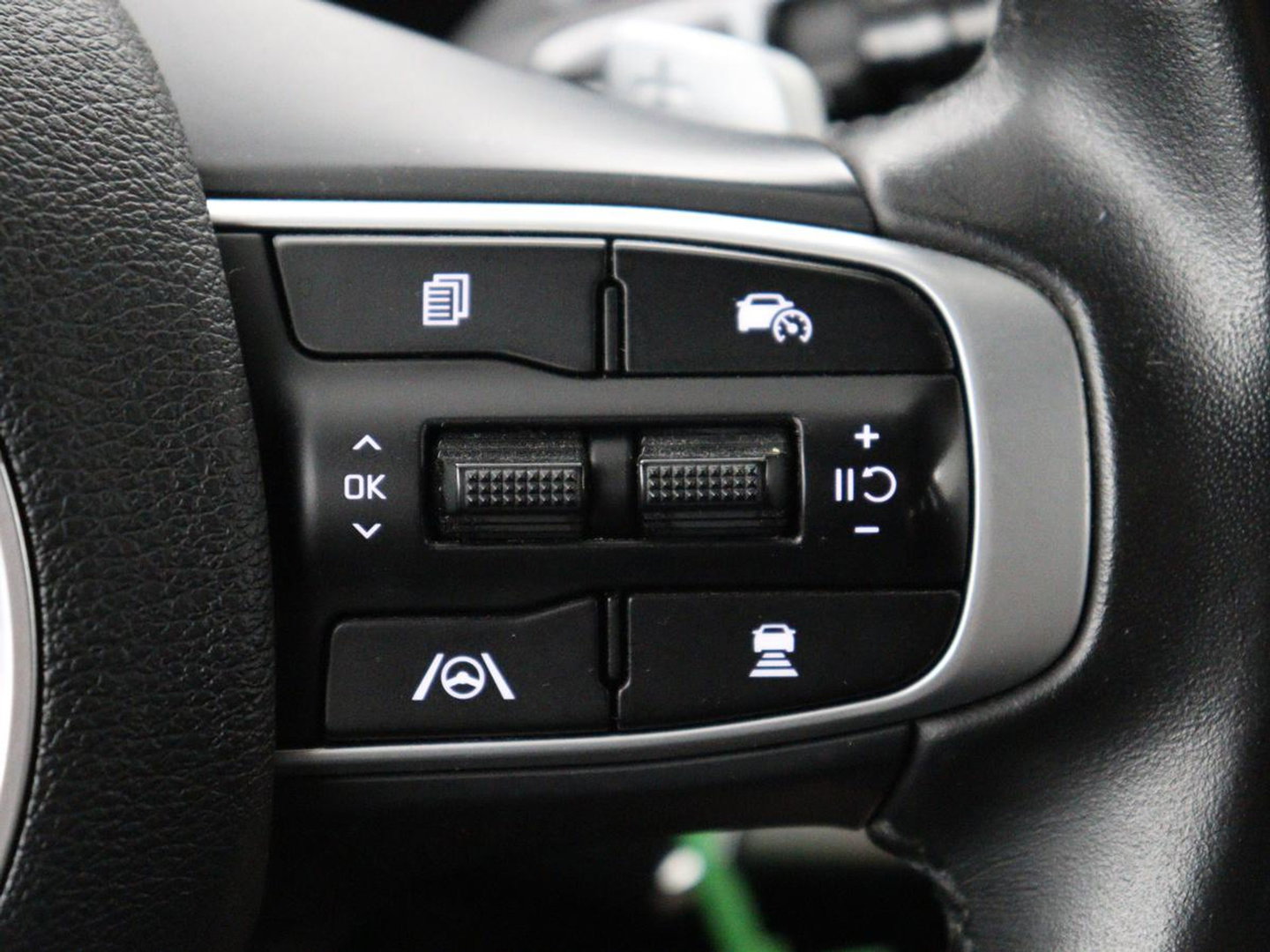 Kia Sportage 1.6 T-GDi Plug-in Hybrid AWD DynamicLine | SOH 97,6% | Adaptive cruise | Lane assist | Carplay | Camera | Park assist | Virtueel dashboard