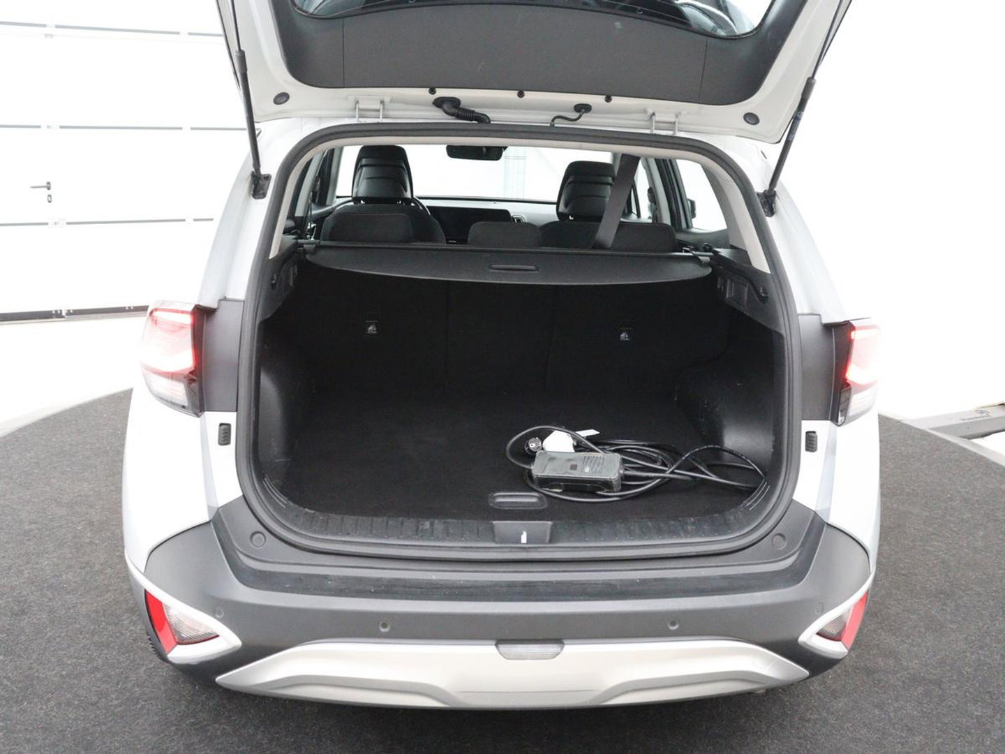 Kia Sportage 1.6 T-GDi Plug-in Hybrid AWD DynamicLine | SOH 97,6% | Adaptive cruise | Lane assist | Carplay | Camera | Park assist | Virtueel dashboard