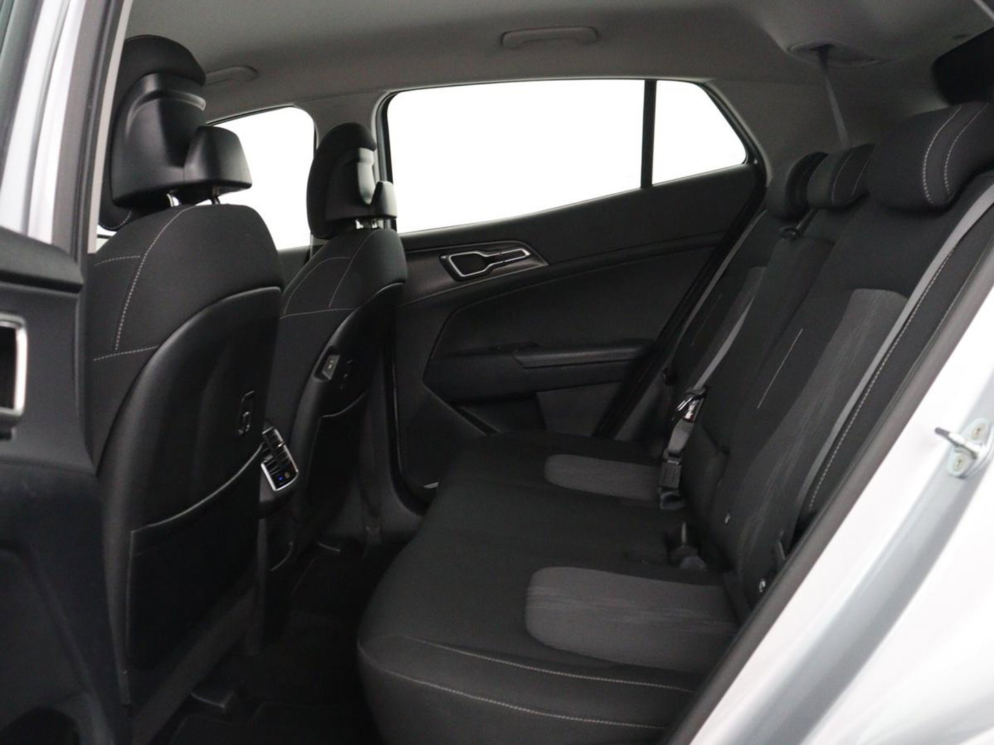 Kia Sportage 1.6 T-GDi Plug-in Hybrid AWD DynamicLine | SOH 97,6% | Adaptive cruise | Lane assist | Carplay | Camera | Park assist | Virtueel dashboard