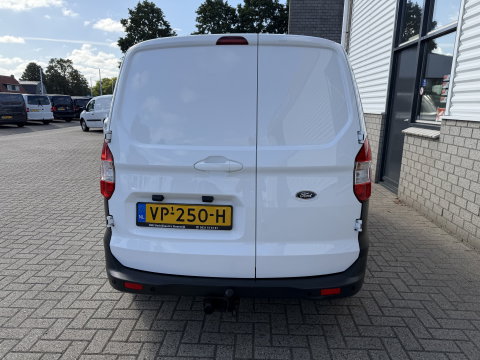 Ford Transit Courier 1.5 TDCI Trend / vaste prijs rijklaar € 6.450 ex btw / lease vanaf € / airco / navigatie / trekhaak / parkeersensoren achter / stoelverwarming