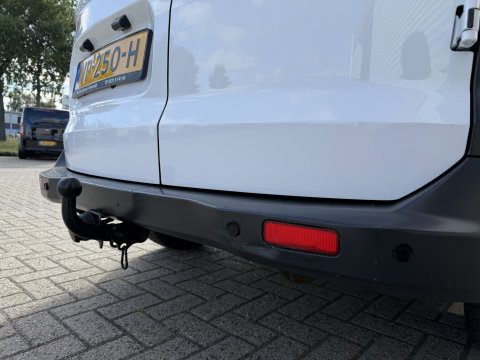 Ford Transit Courier 1.5 TDCI Trend / vaste prijs rijklaar € 6.450 ex btw / lease vanaf € / airco / navigatie / trekhaak / parkeersensoren achter / stoelverwarming