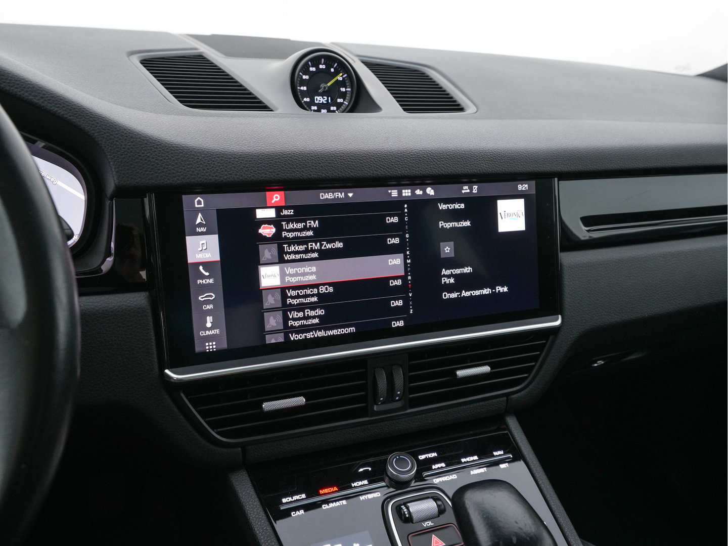 Porsche Cayenne Coupé 3.0 E-Hybrid (Plug-in) (INCL.BTW) Aut. *PANO | LEATHER | FULL-LED | SPORT-CHRONO | TOP-VIEW | ADAPTIVE-CRUISE | BOSE-SOUND | DAB+ | NAVI-FULLMAP | COMFORT-SEATS | SHIFT-PADDLES | KEYLESS | ECC | PDC | 20''ALU*