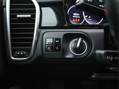Porsche Cayenne Coupé 3.0 E-Hybrid (Plug-in) (INCL.BTW) Aut. *PANO | LEATHER | FULL-LED | SPORT-CHRONO | TOP-VIEW | ADAPTIVE-CRUISE | BOSE-SOUND | DAB+ | NAVI-FULLMAP | COMFORT-SEATS | SHIFT-PADDLES | KEYLESS | ECC | PDC | 20''ALU*