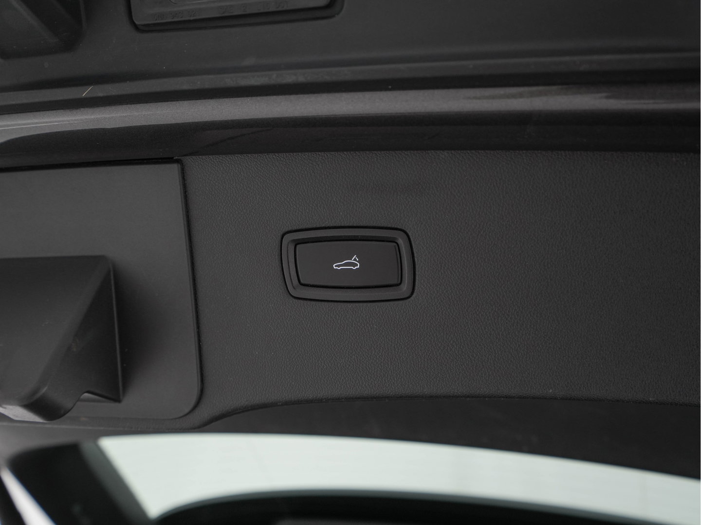 Porsche Cayenne Coupé 3.0 E-Hybrid (Plug-in) (INCL.BTW) Aut. *PANO | LEATHER | FULL-LED | SPORT-CHRONO | TOP-VIEW | ADAPTIVE-CRUISE | BOSE-SOUND | DAB+ | NAVI-FULLMAP | COMFORT-SEATS | SHIFT-PADDLES | KEYLESS | ECC | PDC | 20''ALU*