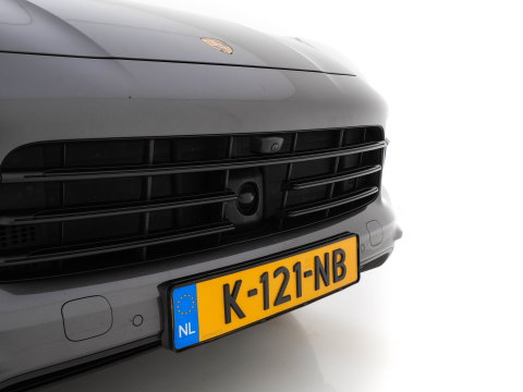 Porsche Cayenne Coupé 3.0 E-Hybrid (Plug-in) (INCL.BTW) Aut. *PANO | LEATHER | FULL-LED | SPORT-CHRONO | TOP-VIEW | ADAPTIVE-CRUISE | BOSE-SOUND | DAB+ | NAVI-FULLMAP | COMFORT-SEATS | SHIFT-PADDLES | KEYLESS | ECC | PDC | 20''ALU*