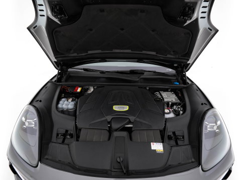 Porsche Cayenne Coupé 3.0 E-Hybrid (Plug-in) (INCL.BTW) Aut. *PANO | LEATHER | FULL-LED | SPORT-CHRONO | TOP-VIEW | ADAPTIVE-CRUISE | BOSE-SOUND | DAB+ | NAVI-FULLMAP | COMFORT-SEATS | SHIFT-PADDLES | KEYLESS | ECC | PDC | 20''ALU*