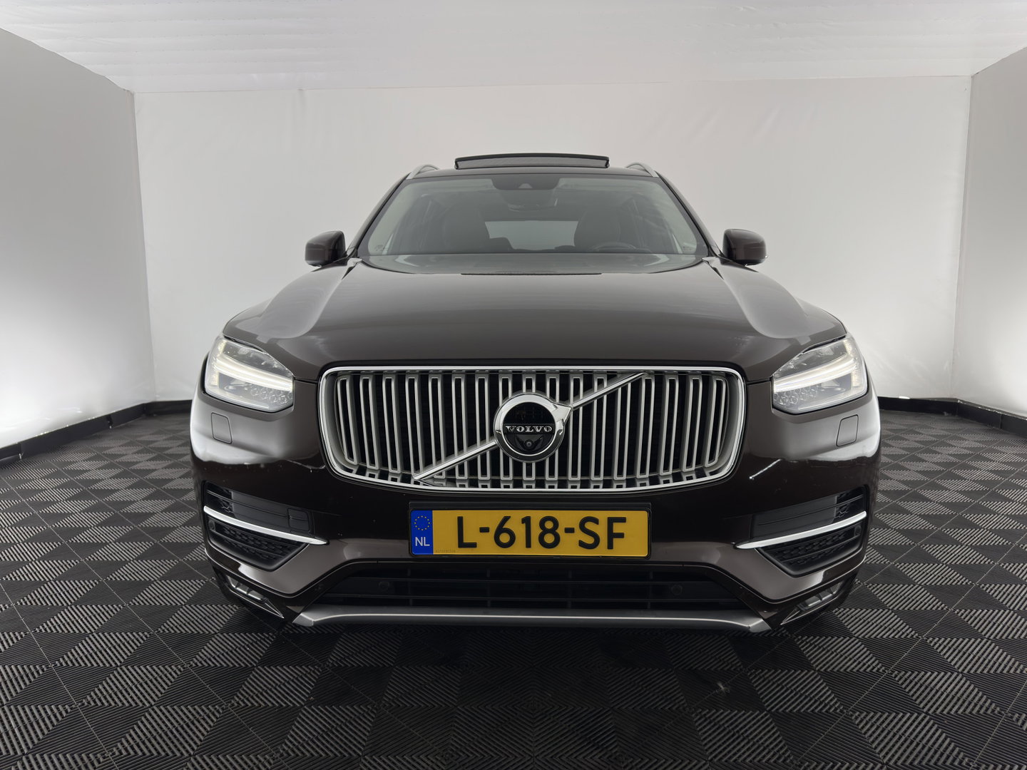 Volvo XC90 2.0 D5 AWD Inscription [7-Pers.] Aut. *PANO | HEAD-UP | LEATHER | FULL-LED | MEMORY-PACK | BLINDSPOT | KEYLESS | DIGI-COCKPIT | CAMERA | NAVI-FULLMAP | HEATED-CONTOURSEATS | TOWBAR | 21''ALU*