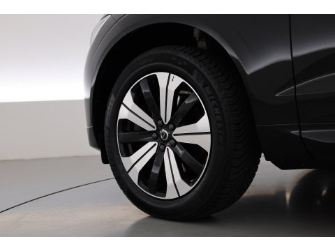 Volvo XC60 2.0 T6 Plug-in hybrid AWD Plus Dark | Pano-dak | Adap. Cruise | H&K Audio | 4x stoel + stuurverwarming |
