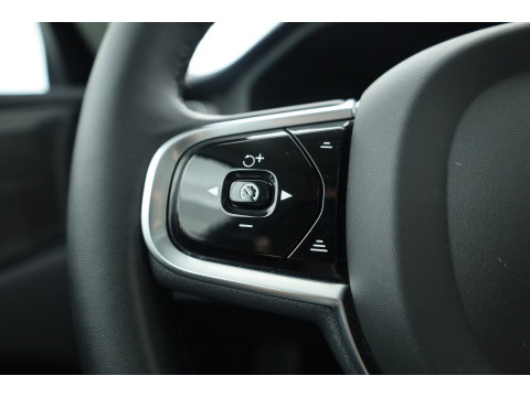 Volvo XC60 2.0 T6 Plug-in hybrid AWD Plus Dark - Luchtvering | Rijklaar! | Pano | Ventilatie | Stuur+Stoelverw. | Leder+Memory | 360*+PDC | Led | v