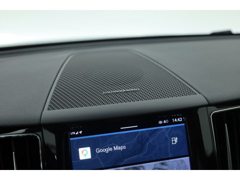 Volvo XC60 2.0 T6 Plug-in hybrid AWD Plus Dark - Luchtvering | Rijklaar! | Pano | Ventilatie | Stuur+Stoelverw. | Leder+Memory | 360*+PDC | Led | v