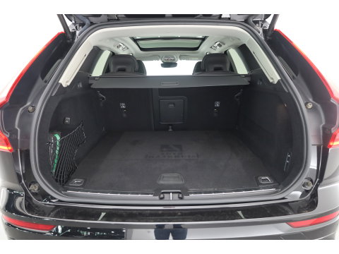 Volvo XC60 2.0 T6 Plug-in hybrid AWD Plus Dark - Luchtvering | Rijklaar! | Pano | Ventilatie | Stuur+Stoelverw. | Leder+Memory | 360*+PDC | Led | v