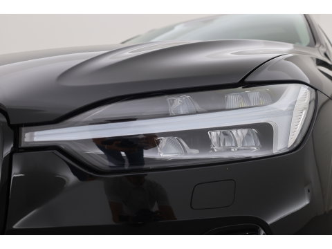 Volvo XC60 2.0 T6 Plug-in hybrid AWD Plus Dark - Luchtvering | Rijklaar! | Pano | Ventilatie | Stuur+Stoelverw. | Leder+Memory | 360*+PDC | Led | v