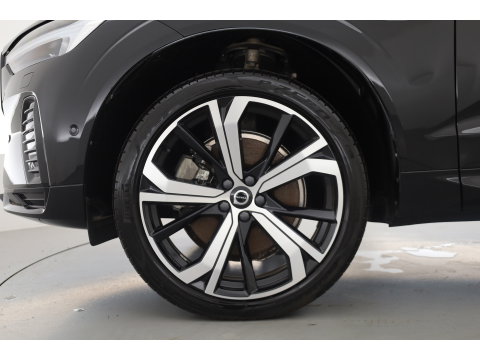Volvo XC60 2.0 T6 Plug-in hybrid AWD Plus Dark - Luchtvering | Rijklaar! | Pano | Ventilatie | Stuur+Stoelverw. | Leder+Memory | 360*+PDC | Led | v