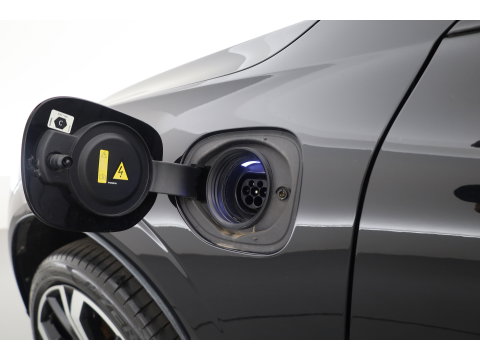 Volvo XC60 2.0 T6 Plug-in hybrid AWD Plus Dark - Luchtvering | Rijklaar! | Pano | Ventilatie | Stuur+Stoelverw. | Leder+Memory | 360*+PDC | Led | v
