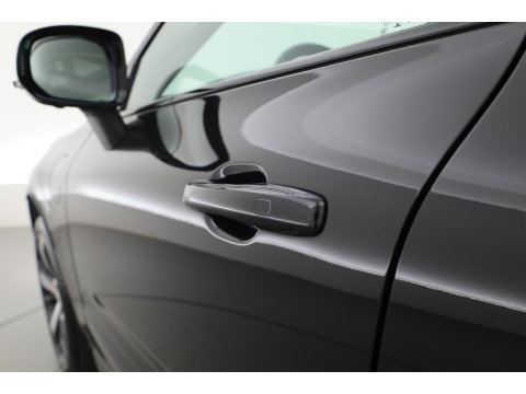 Volvo XC60 2.0 T6 Plug-in hybrid AWD Plus Dark - Luchtvering | Rijklaar! | Pano | Ventilatie | Stuur+Stoelverw. | Leder+Memory | 360*+PDC | Led | v
