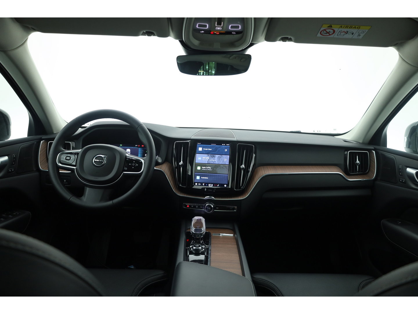 Volvo XC60 2.0 T6 Plug-in hybrid AWD Plus Dark - Luchtvering | Rijklaar! | Pano | Ventilatie | Stuur+Stoelverw. | Leder+Memory | 360*+PDC | Led | v
