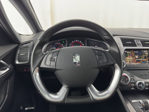 Citroën DS5 2.0 Hybrid4 Business Executive Aut. *PANO | LEATHER-ALCANTARA | COMFORTSEATS | NAVI-FULLMAP | KEYLESS | PRIVACY-GLASS | CAMERA |  HEAD-UP | KEYLESS | CRUISE | SHIFTPADDLES | 17"ALU*