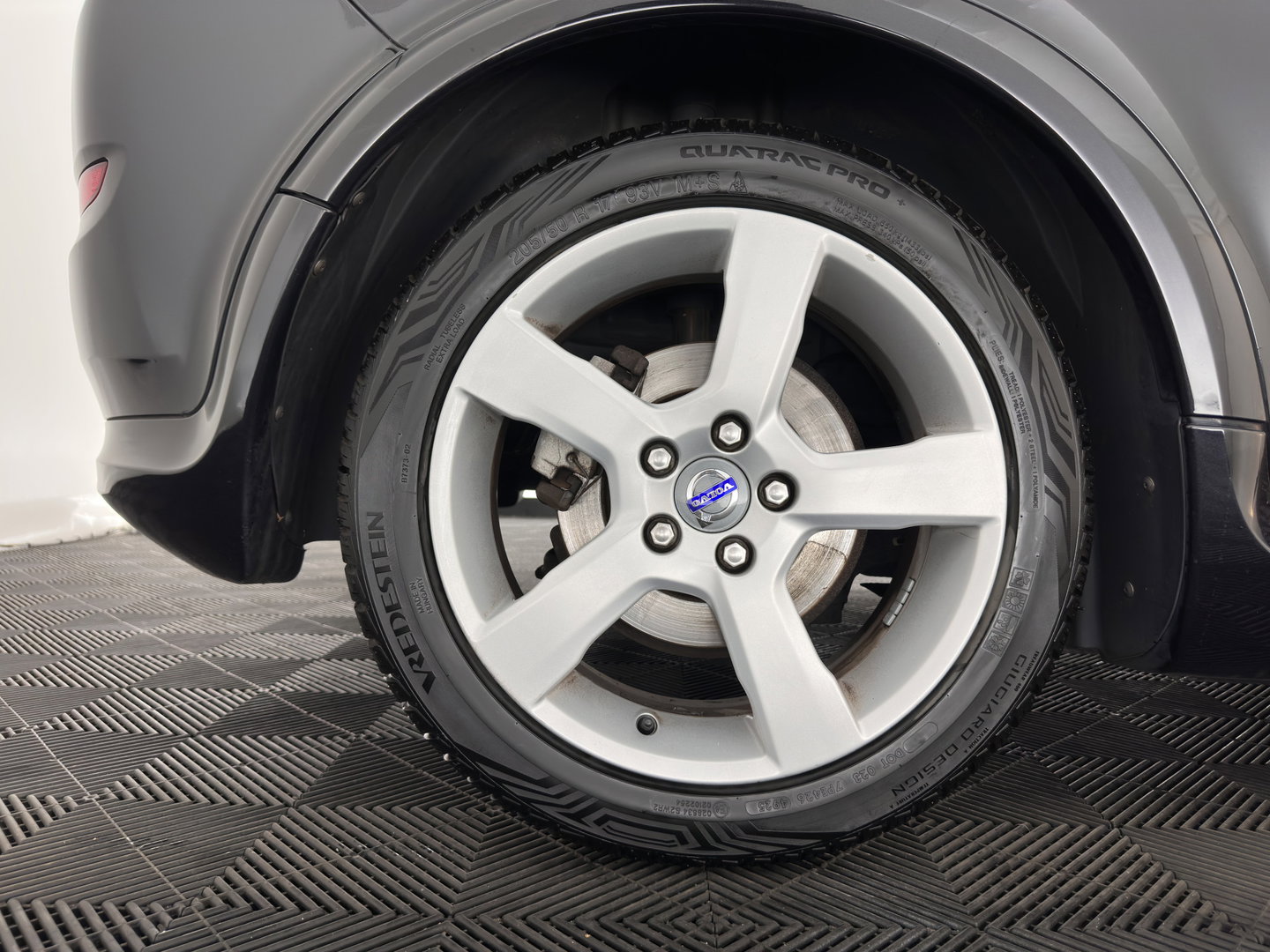 Volvo C30 1.6 D2 R-Edition *LEATHER-FABRIC | NAVI-FULLMAP | ECC | PDC | CRUISE | 17''ALU | TOWBAR*