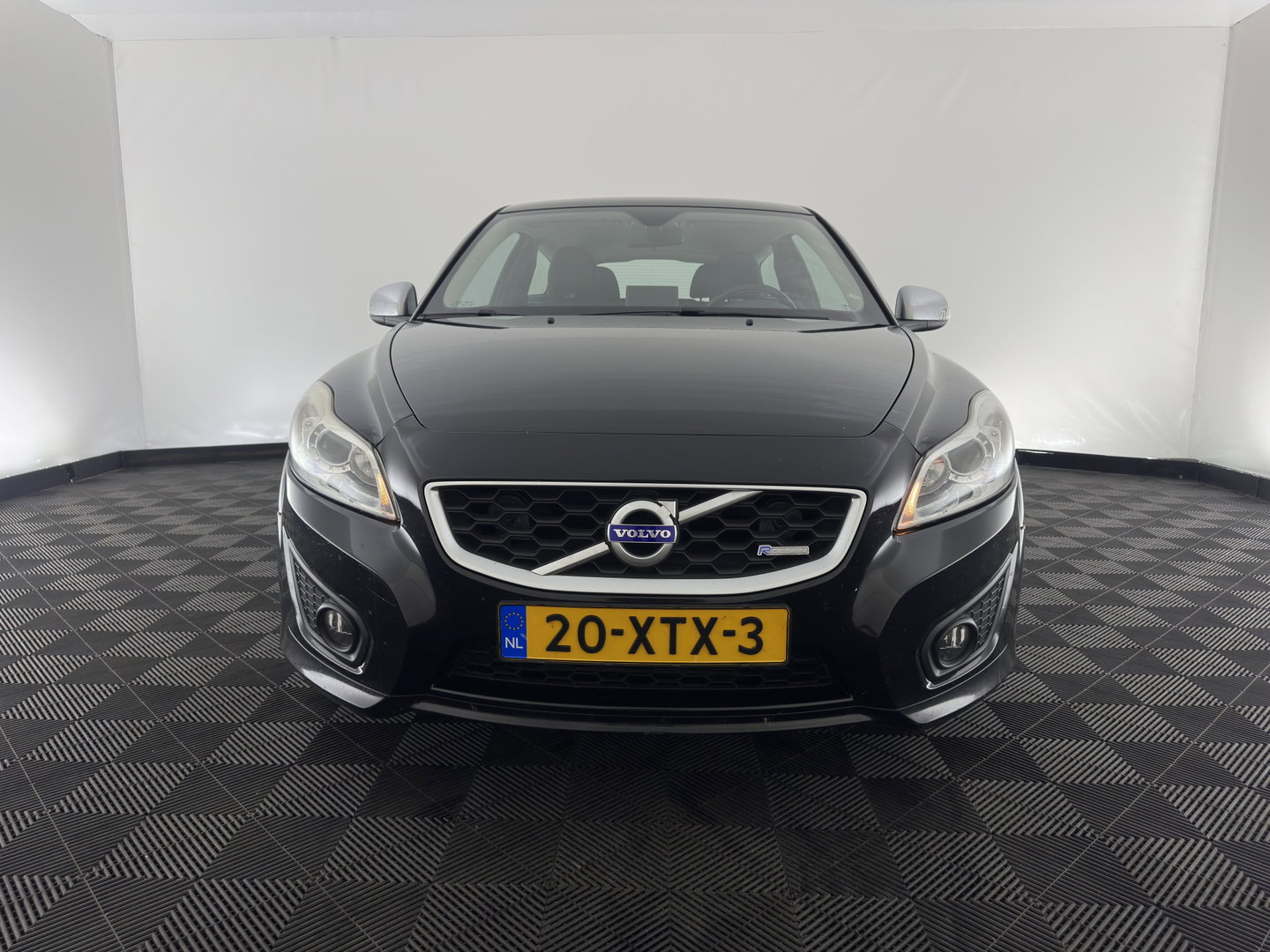 Volvo C30 1.6 D2 R-Edition *LEATHER-FABRIC | NAVI-FULLMAP | ECC | PDC | CRUISE | 17''ALU | TOWBAR*