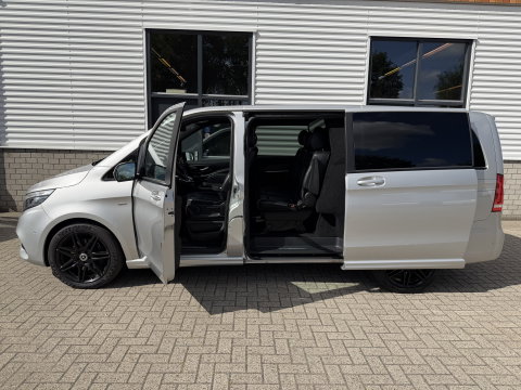 Mercedes-Benz V-Klasse 250d Lang L2H1 DC 5 persoons Edition / vaste prijs rijklaar € 36.950 ex btw / lease vanaf € 603 / leer / burmester / AMG / dubbele schuifdeur electrisch / trekhaak