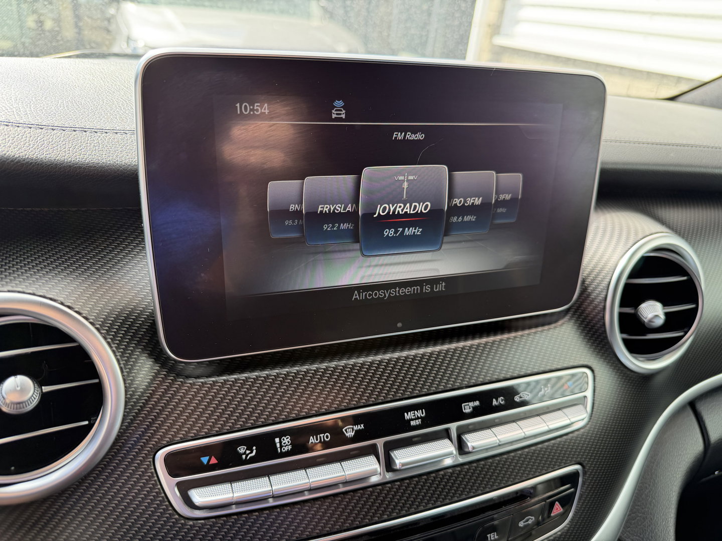 Mercedes-Benz V-Klasse 250d Lang L2H1 DC 5 persoons Edition / vaste prijs rijklaar € 36.950 ex btw / lease vanaf € 603 / leer / burmester / AMG / dubbele schuifdeur electrisch / trekhaak
