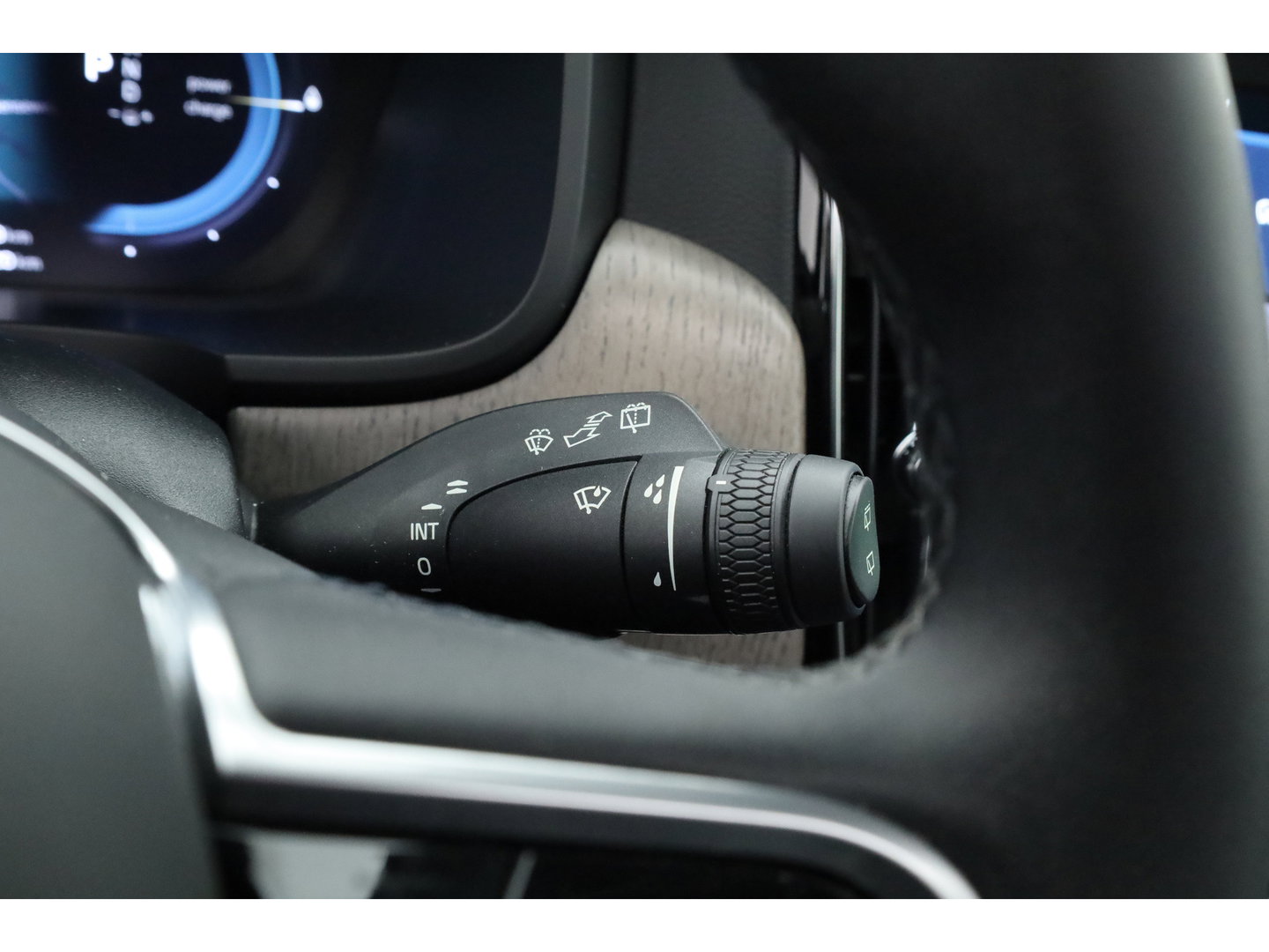 Volvo V90 2.0 T6 Plug-in hybrid AWD Ultimate Dark | Long Range | Pano | 360 camera | Blis | ACC | H&K Audio | Mem Stoelen |