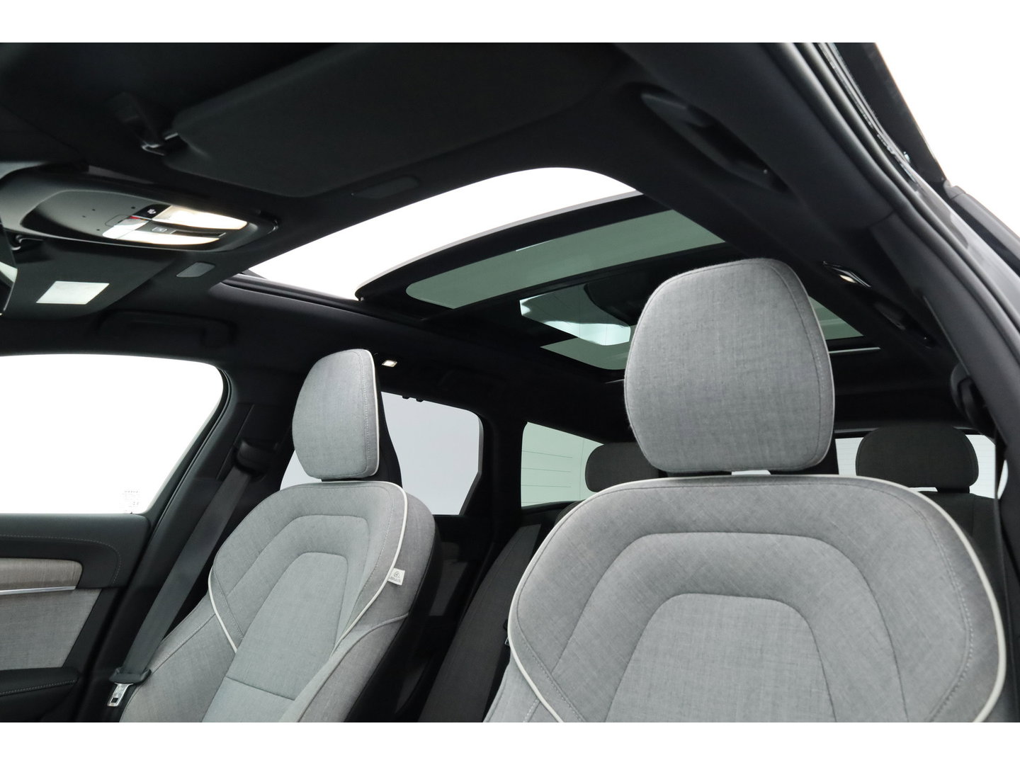 Volvo V90 2.0 T6 Plug-in hybrid AWD Ultimate Dark | Long Range | Pano | 360 camera | Blis | ACC | H&K Audio | Mem Stoelen |