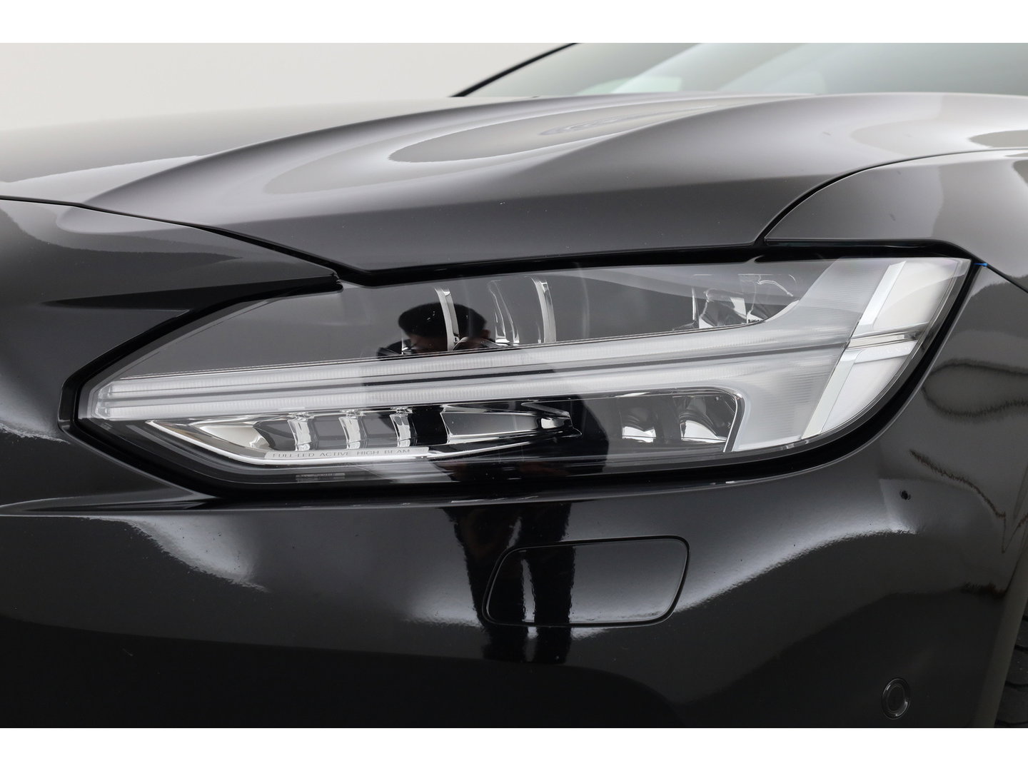 Volvo V90 2.0 T6 Plug-in hybrid AWD Ultimate Dark | Long Range | Pano | 360 camera | Blis | ACC | H&K Audio | Mem Stoelen |