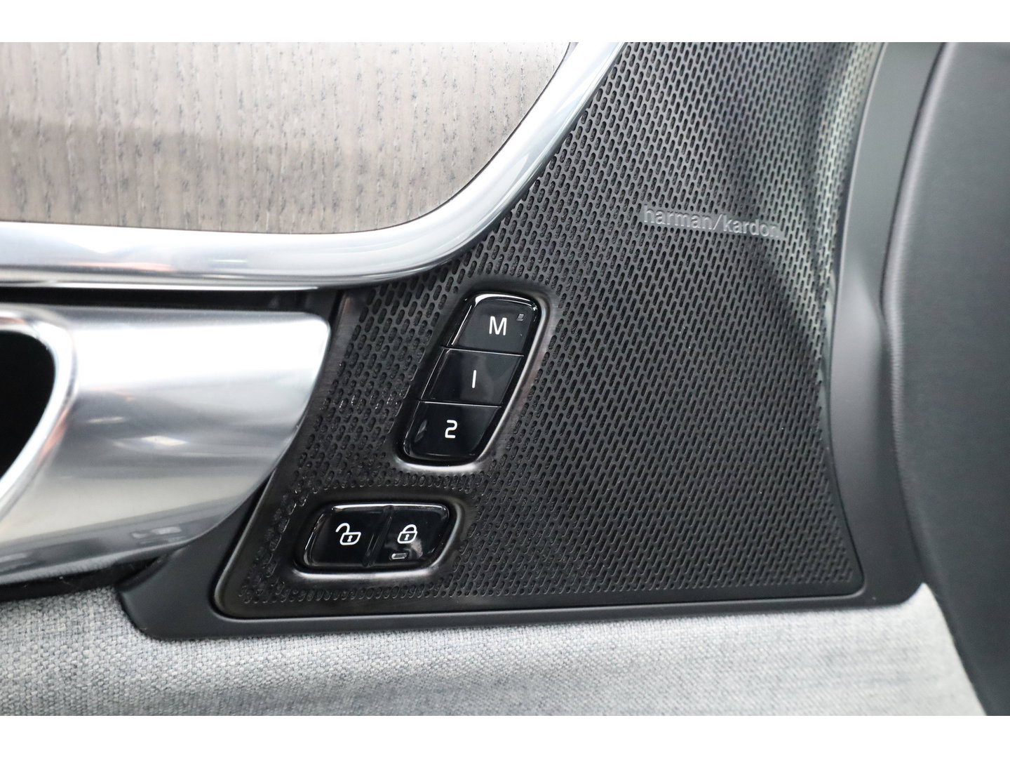 Volvo V90 2.0 T6 Plug-in hybrid AWD Ultimate Dark | Long Range | Pano | 360 camera | Blis | ACC | H&K Audio | Mem Stoelen |