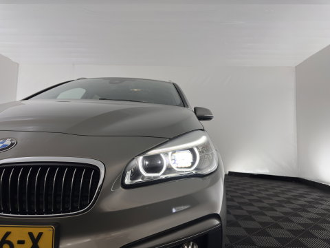 BMW 2 Serie Gran Tourer 216d [7-Pers.] High Executive (INCL.BTW) Aut. *HEAD-UP | ADAPTIVE-CRUISE | LEATHER | FULL-LED | HIFI-SOUND | KEYLESS | NAVI-FULLMAP | HEATED-SPORTSEATS | PRIVACY-GLASS | ECC | PDC | 17''ALU | TOWBAR*