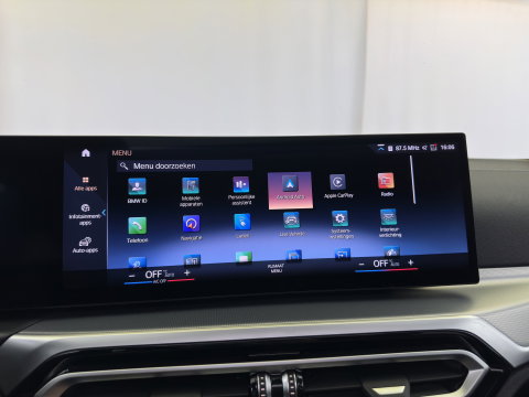 BMW i4 eDrive40 High Executive 84 kWh [3-Fase-11kW] {SoH-98%} (INCL.BTW) *PANO | HEAD-UP | LEATHER | LASER-LED | HARMAN/KARDON | HEATED-SPORTSEATS | WIDESCREEN-DIGI-COCKPIT | CAMERA | DAB+ | PRIVACY-GLASS | NAVI-FULLMAP | ECC | PDC | 18''ALU*