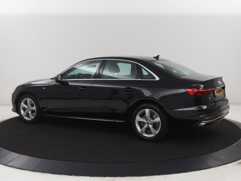 Audi A4 Limousine 35 TFSI Launch edition Business | Cruise controle | Navigatie | Carplay | Sfeerverlichting | Drive select | Virtueel dashboard | Parkeersensoren