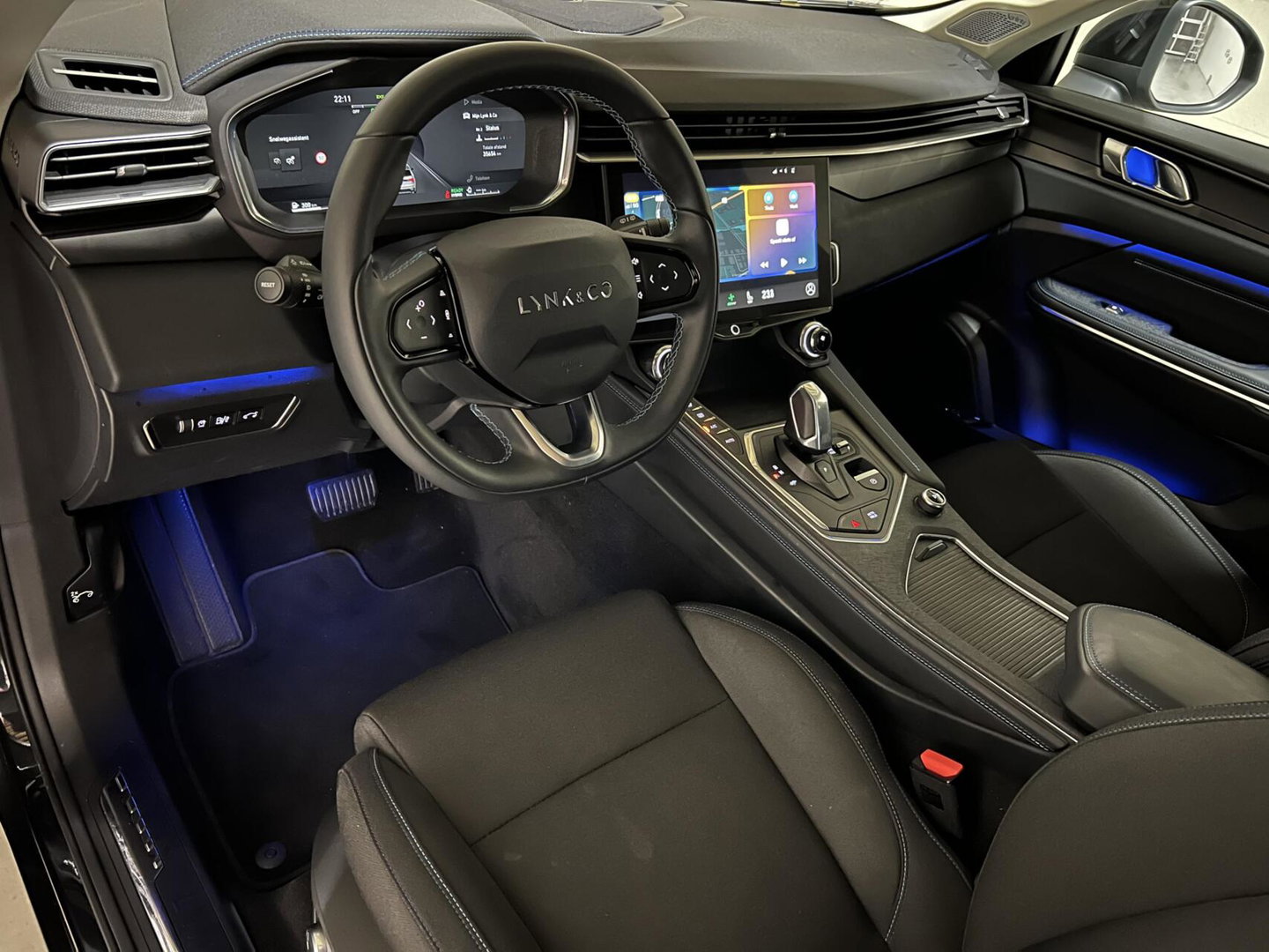 Lynk & Co 01 1.5 Plug-in Black Edition Sfeerver. CarPlay 360°