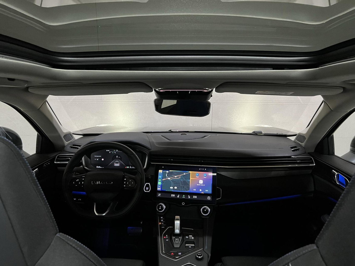 Lynk & Co 01 1.5 Plug-in Black Edition Sfeerver. CarPlay 360°