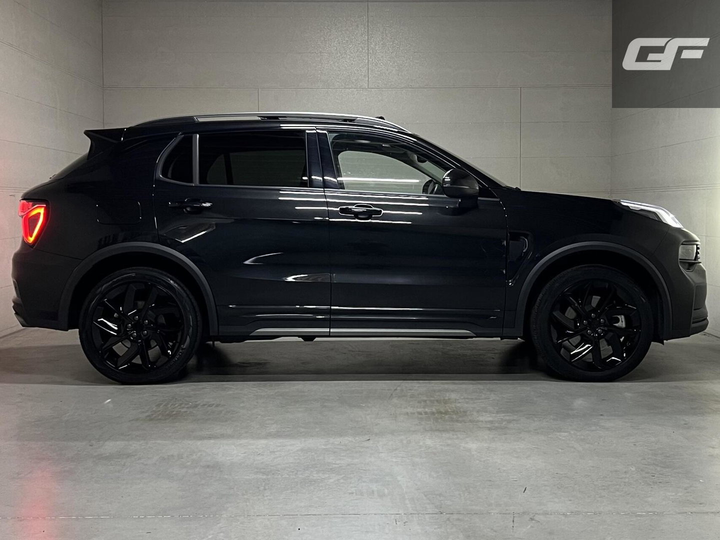 Lynk & Co 01 1.5 Plug-in Black Edition Sfeerver. CarPlay 360°