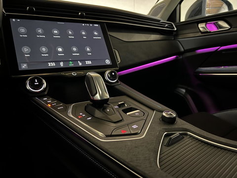 Lynk & Co 01 1.5 Plug-in Black Edition Sfeerver. CarPlay 360°
