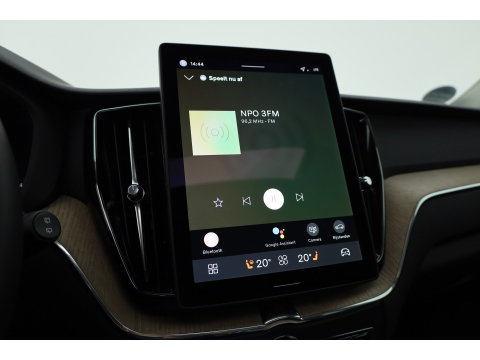 Volvo XC60 2.0 T6 Plug-in hybrid AWD Plus Dark | MY26 Facelift | Forest Lake Black Pack | Pano | 360 Cam. | Trekhaak |
