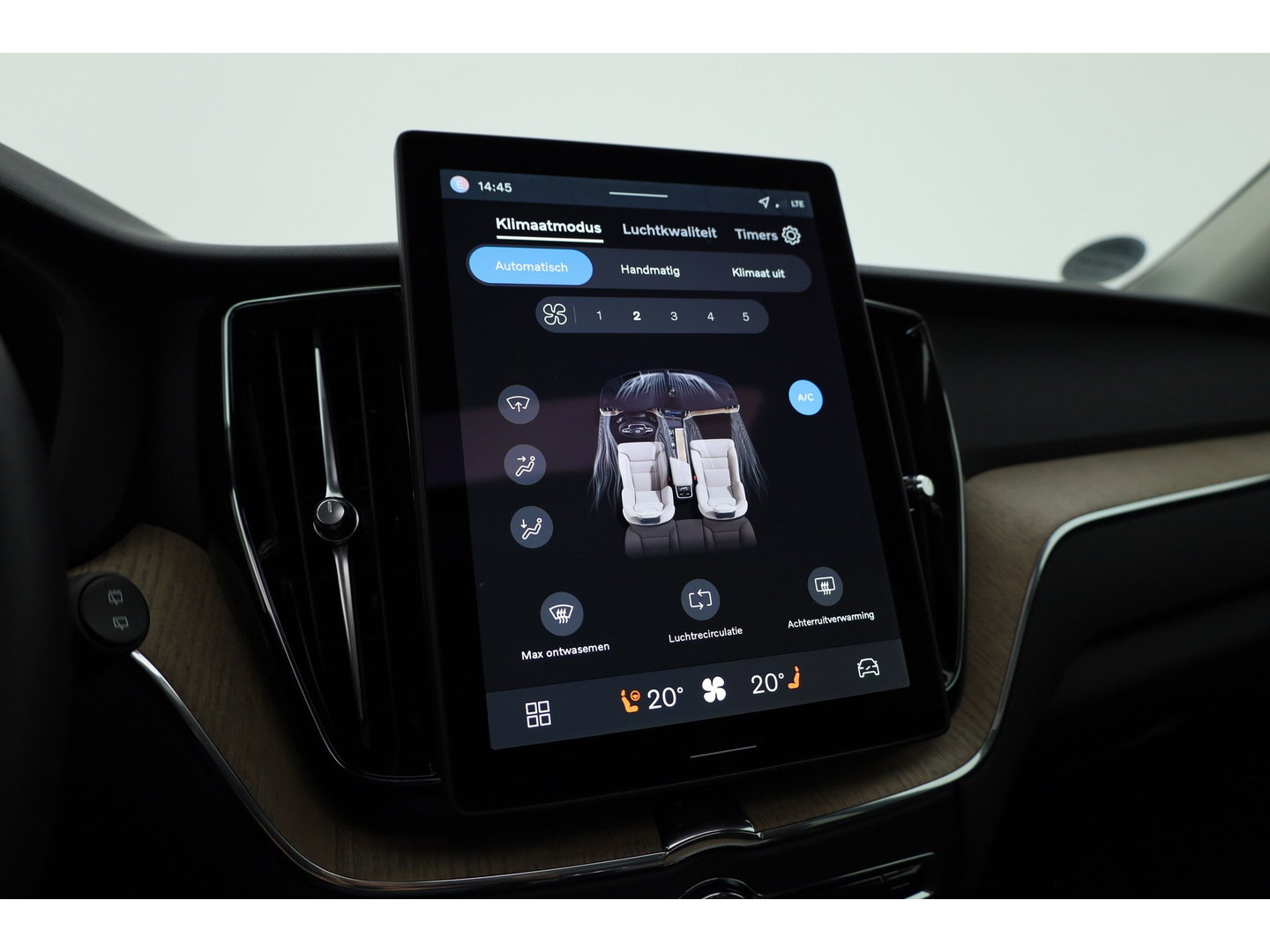 Volvo XC60 2.0 T6 Plug-in hybrid AWD Plus Dark | MY26 Facelift | Forest Lake Black Pack | Pano | 360 Cam. | Trekhaak |