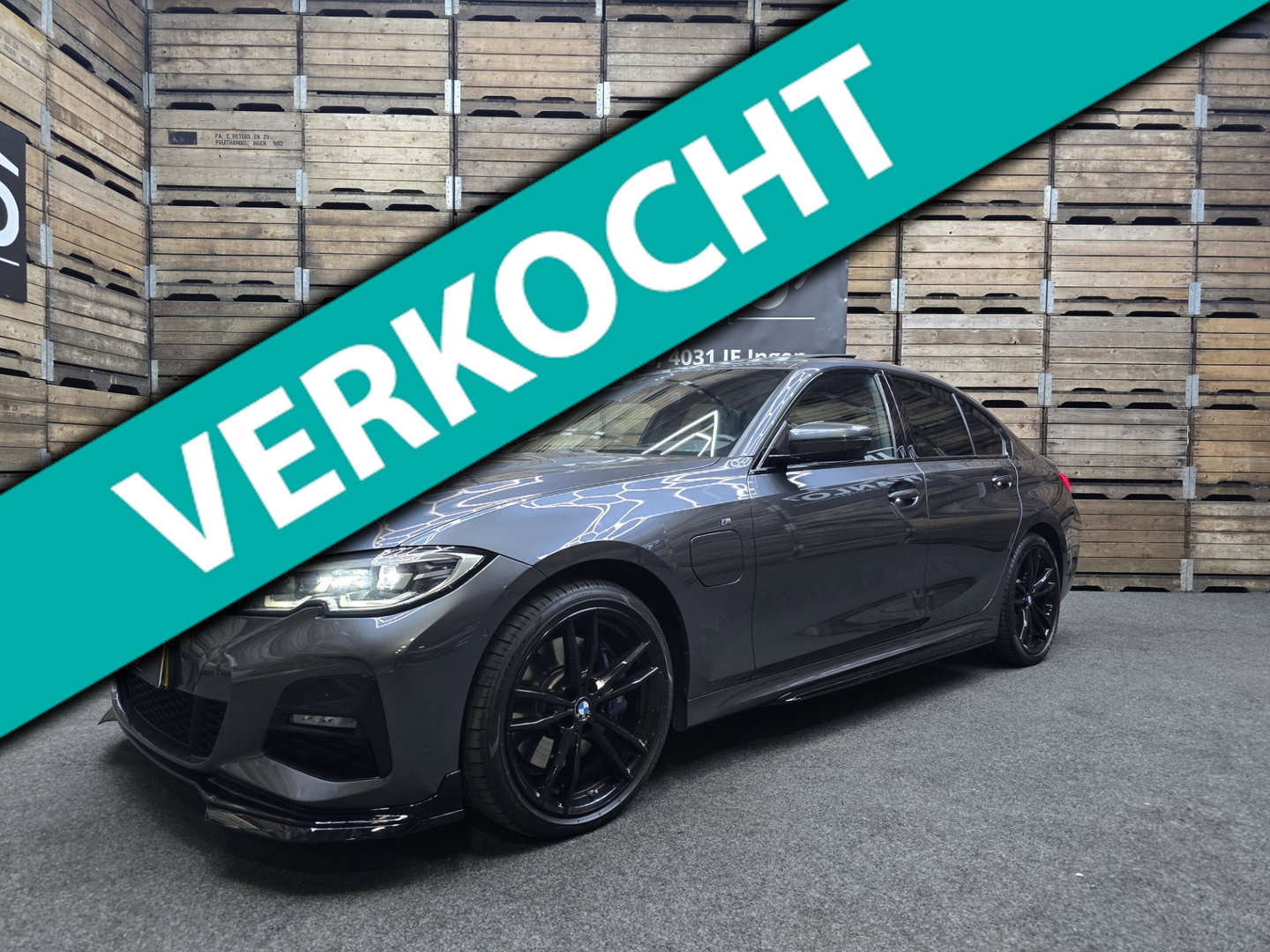 BMW 3-serie 330e eDrive Edition M sport HUD Pano Leder Camera perf 19"LM