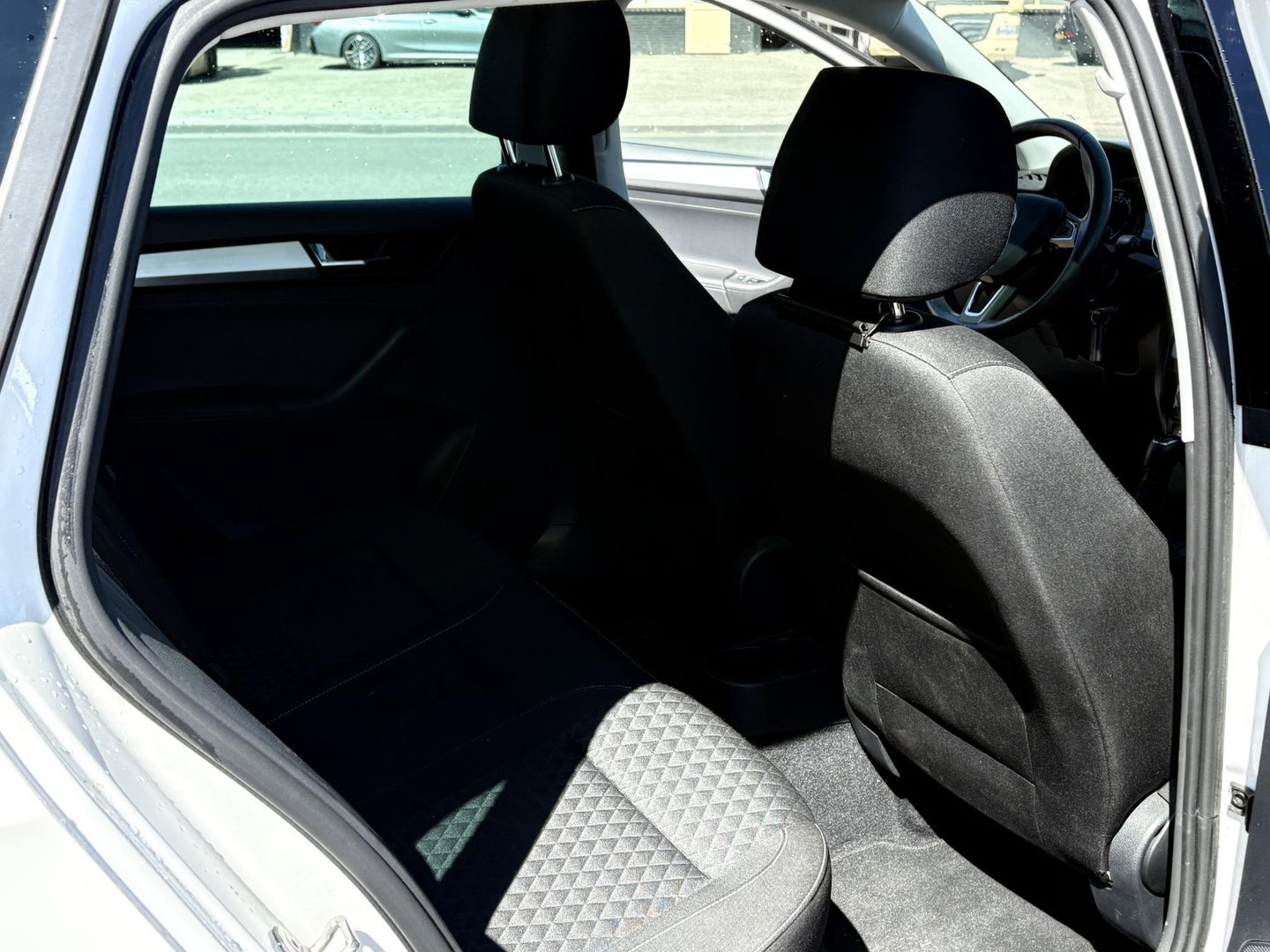 Škoda Rapid Spaceback 1.0 TSI Greentech Drive ** NET BINNENGEKOMEN | PANO | CRUISE | STOELVERWARMING | TREKHAAK