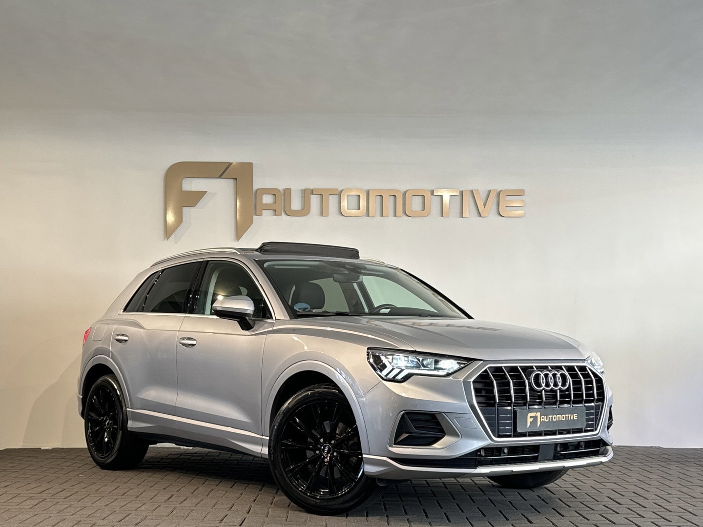 Audi Q3 35 TFSI Pro Line Pano|Camera|Stoelverwarming|Dodehoek|Keyless|ACC|Lane Assist