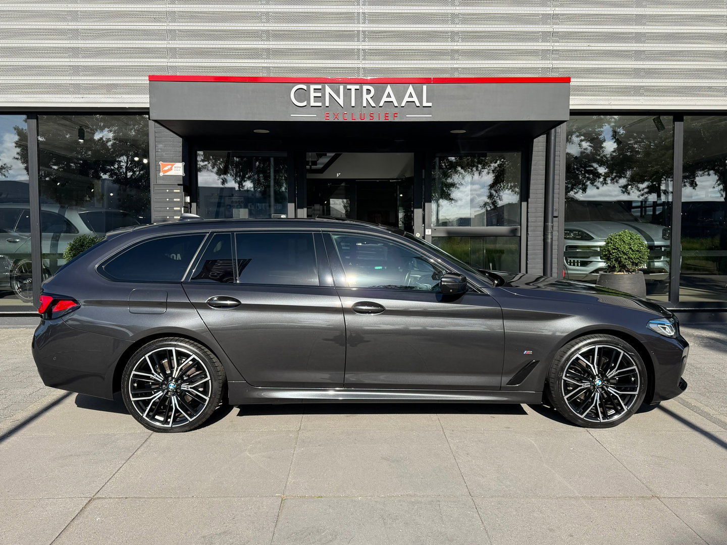BMW 5 Serie Touring 520i High Exe M-Sport Pano|Leder|Memory|ACC|Carplay|Laser-lights|Camera