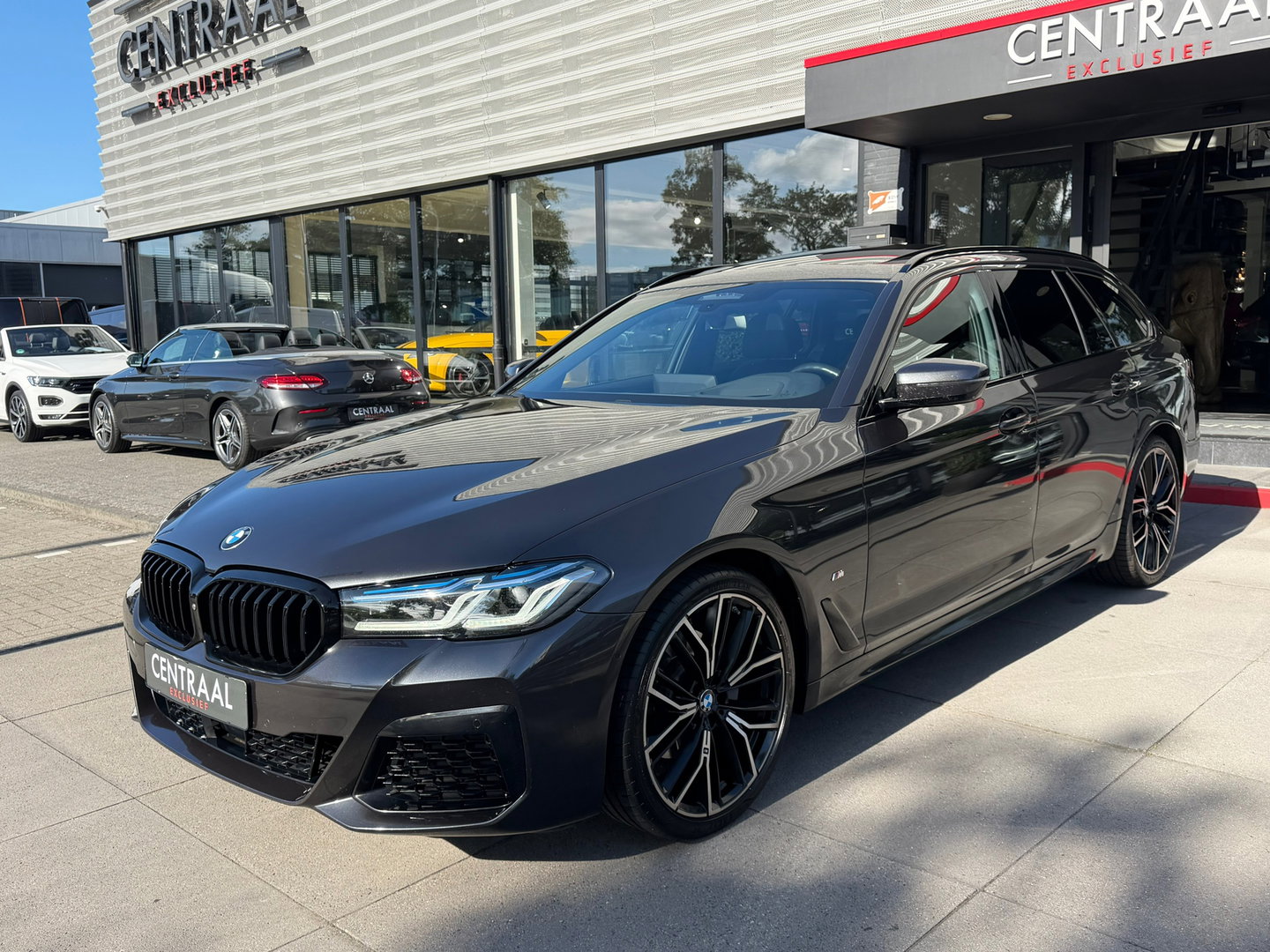BMW 5 Serie Touring 520i High Exe M-Sport Pano|Leder|Memory|ACC|Carplay|Laser-lights|Camera