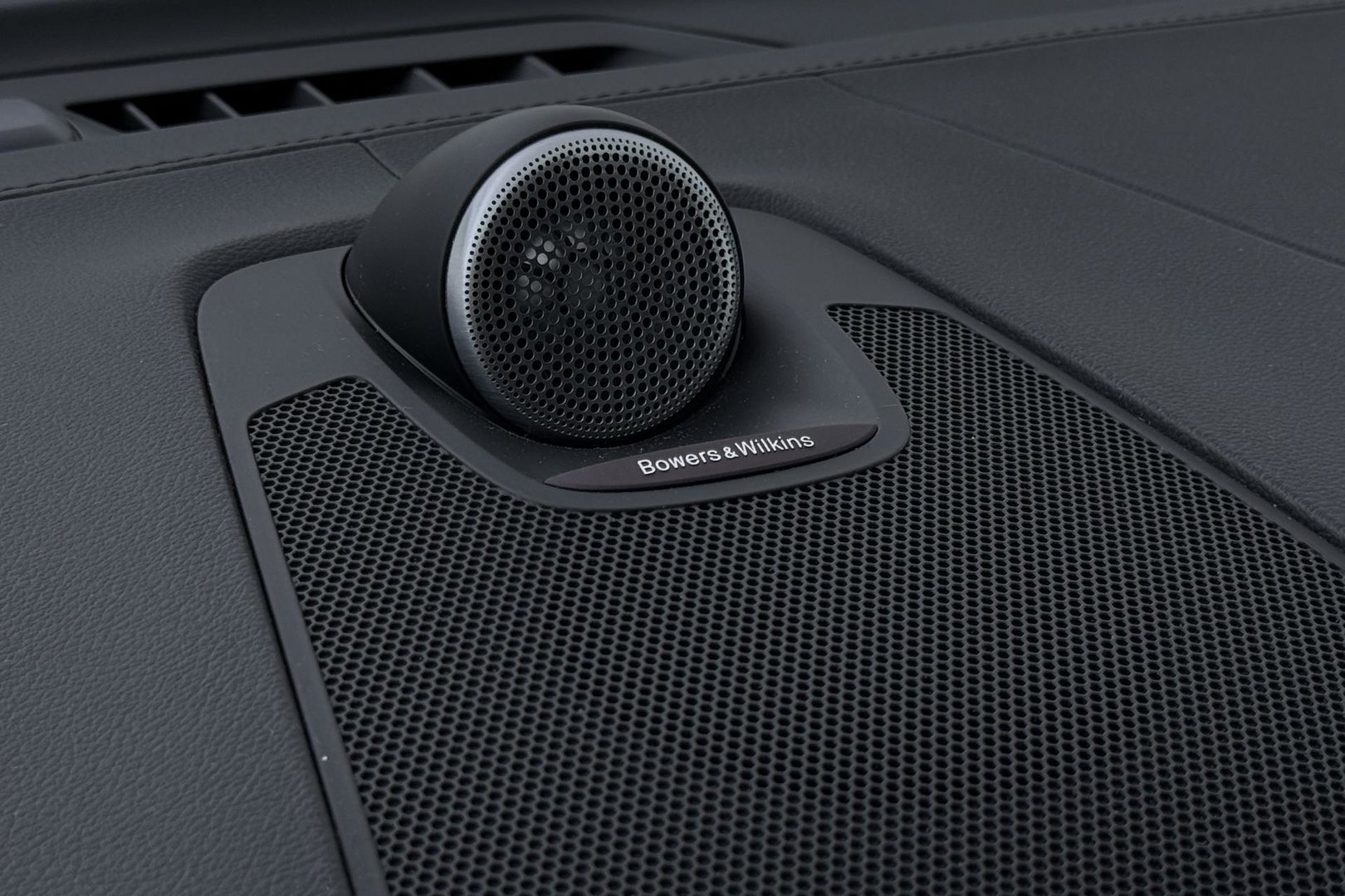 Volvo XC60 T8 Plug-in-hybrid Polestar Engineered | ACC | Bowers&Wilkins | 22 Inch | Trekhaak | Head-Up | Panoramadak