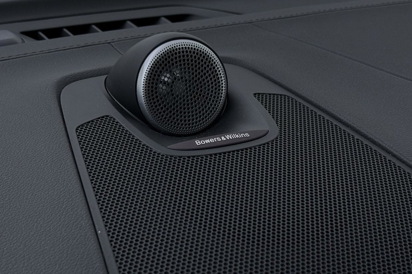 Volvo XC60 T8 Plug-in-hybrid Polestar Engineered | ACC | Bowers&Wilkins | 22 Inch | Trekhaak | Head-Up | Panoramadak