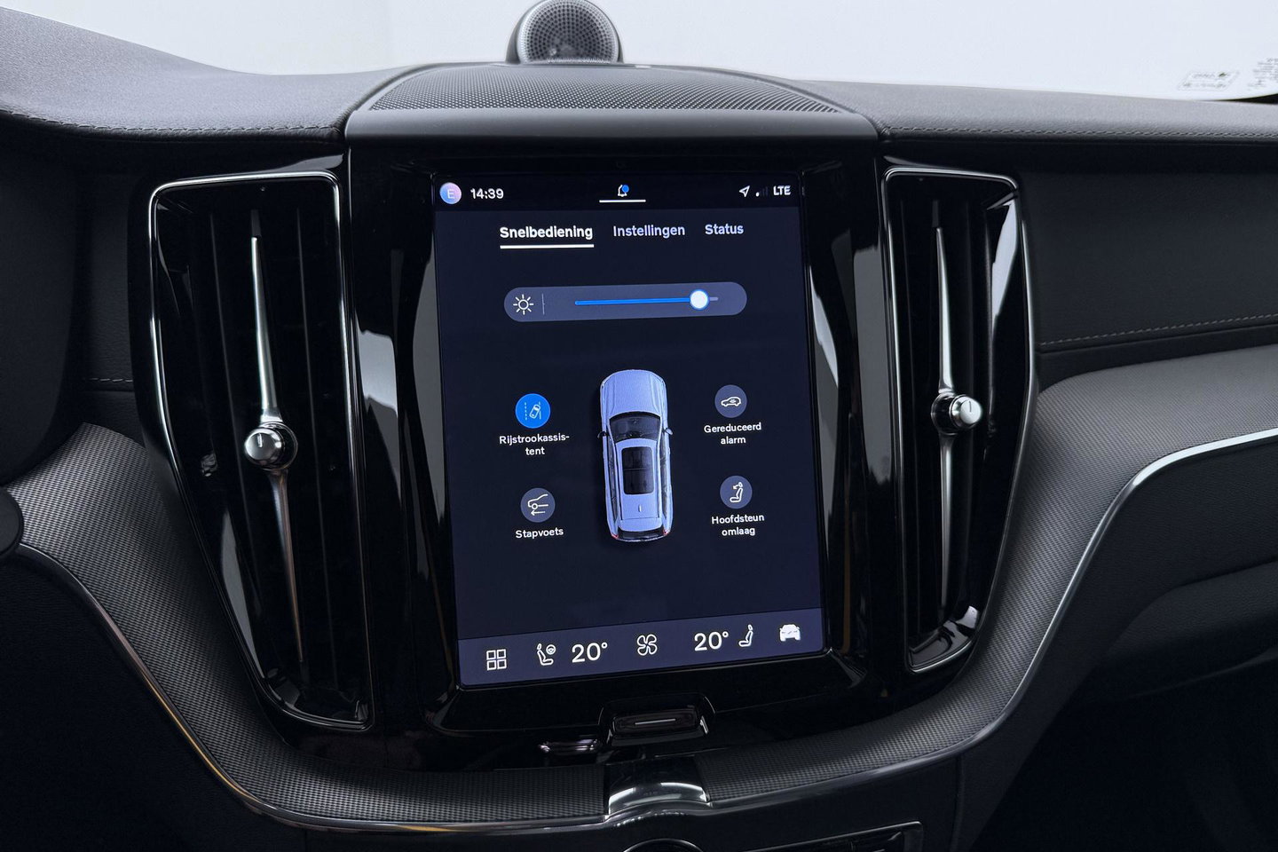 Volvo XC60 T8 Plug-in-hybrid Polestar Engineered | ACC | Bowers&Wilkins | 22 Inch | Trekhaak | Head-Up | Panoramadak