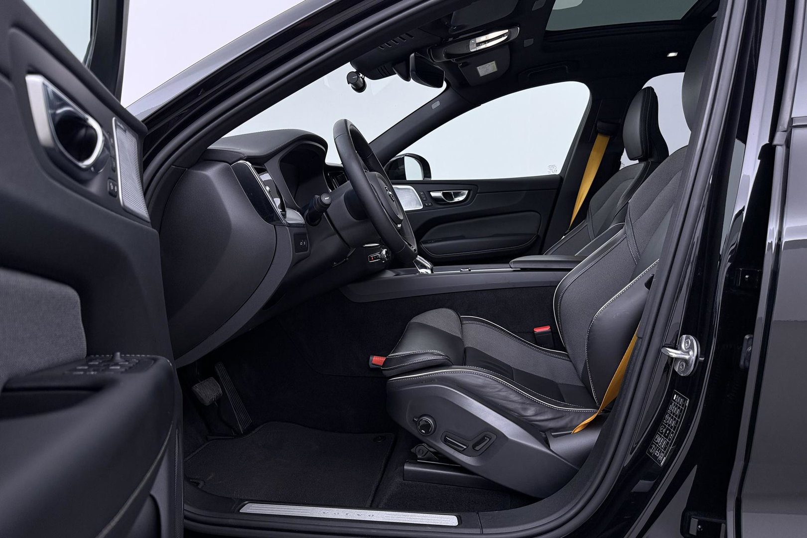 Volvo XC60 T8 Plug-in-hybrid Polestar Engineered | ACC | Bowers&Wilkins | 22 Inch | Trekhaak | Head-Up | Panoramadak